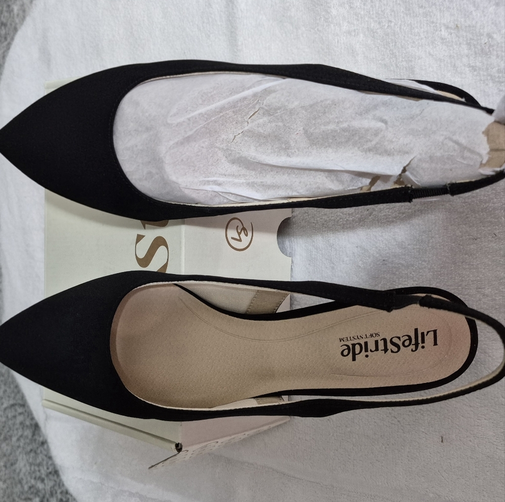 Life Stride Annalise Slingback Pump Black Fabric